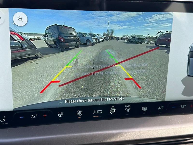 Ford Escape Vehicle Full-screen Gallery Image 13