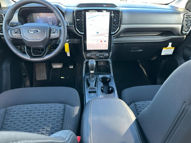 Ford Ranger Vehicle Full-screen Gallery Image 5