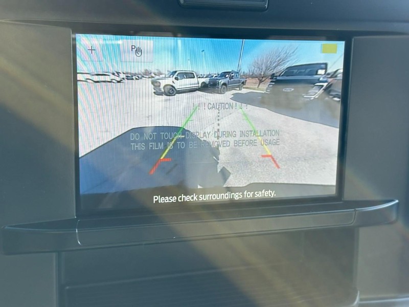 Ford Super Duty F-350 SRW Vehicle Full-screen Gallery Image 13