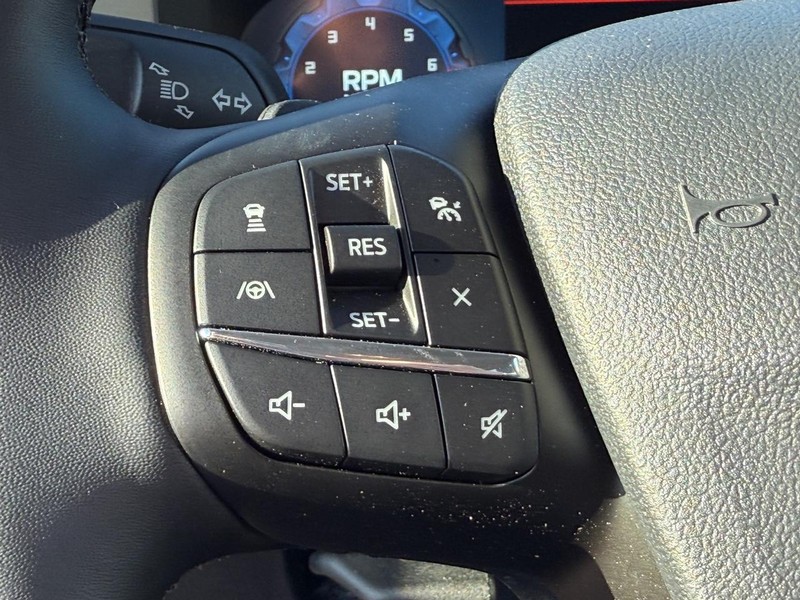 Ford Bronco Sport Vehicle Full-screen Gallery Image 8