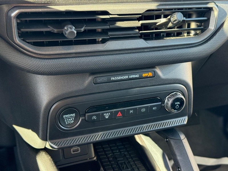 Ford Bronco Sport Vehicle Full-screen Gallery Image 12