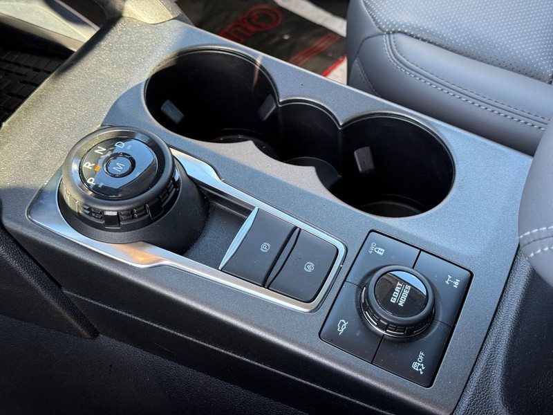 Ford Bronco Sport Vehicle Full-screen Gallery Image 13