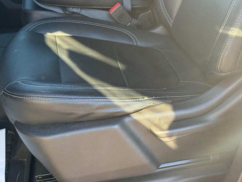 GMC Sierra 1500 Vehicle Full-screen Gallery Image 21