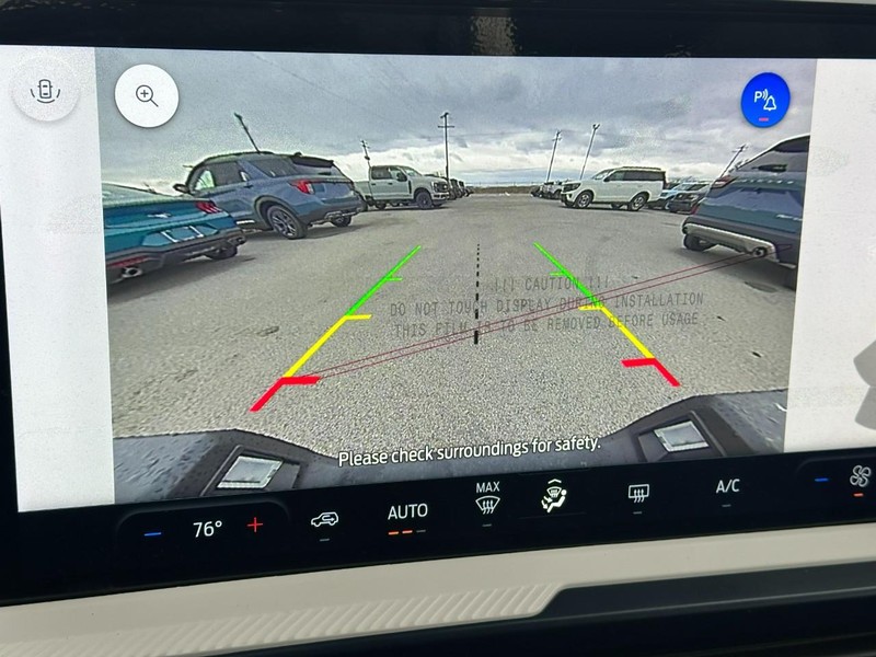 Ford Bronco Sport Vehicle Full-screen Gallery Image 13