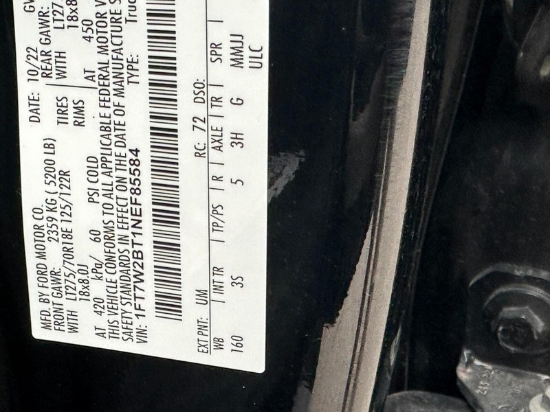 Ford Super Duty F-250 SRW Vehicle Full-screen Gallery Image 22