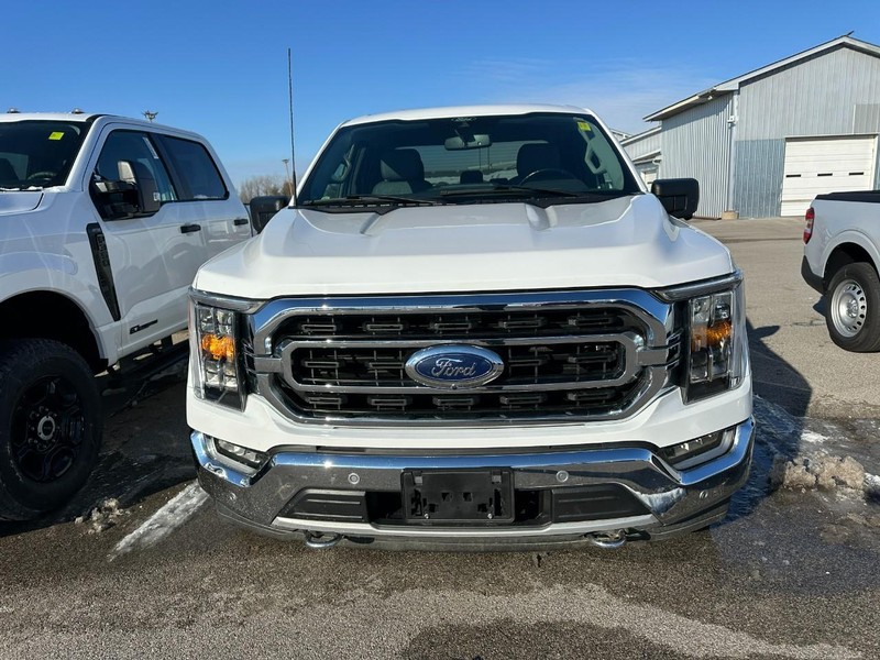 Ford F-150 Vehicle Full-screen Gallery Image 2