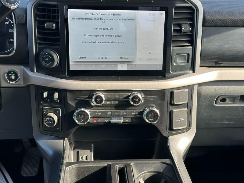 Ford F-150 Vehicle Full-screen Gallery Image 13