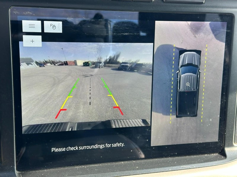 Ford F-150 Vehicle Full-screen Gallery Image 23