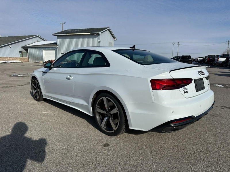 Audi A5 Coupe Vehicle Full-screen Gallery Image 3