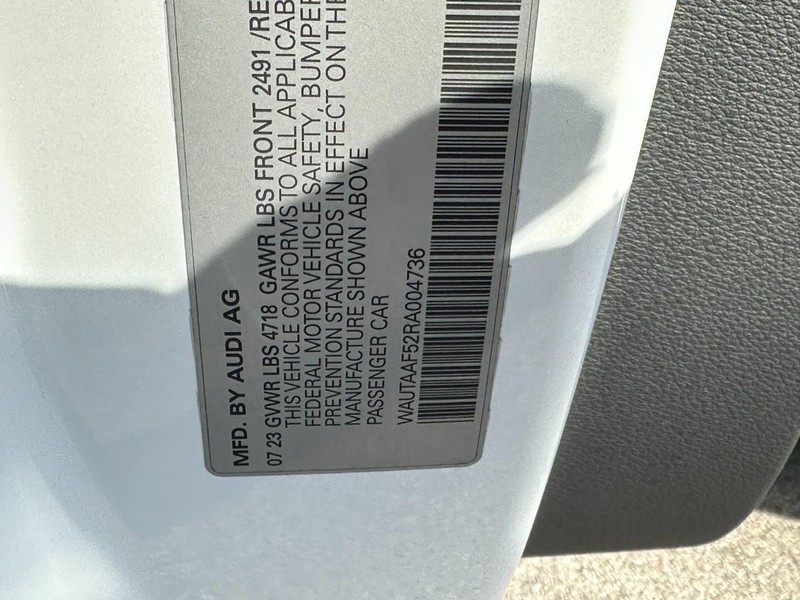 Audi A5 Coupe Vehicle Full-screen Gallery Image 21