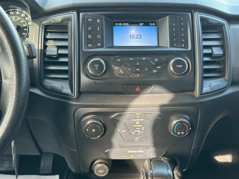 Ford Ranger Vehicle Full-screen Gallery Image 13