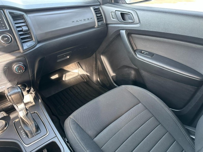 Ford Ranger Vehicle Full-screen Gallery Image 15