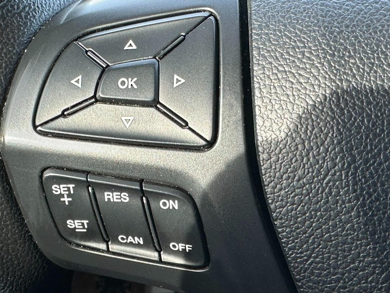 Ford Ranger Vehicle Full-screen Gallery Image 18