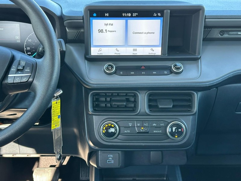 Ford Maverick Vehicle Full-screen Gallery Image 7