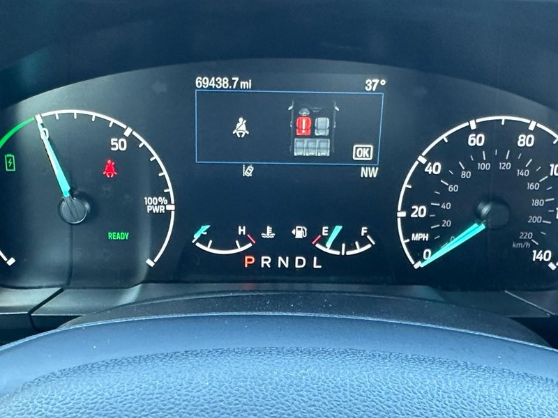 Ford Maverick Vehicle Full-screen Gallery Image 13