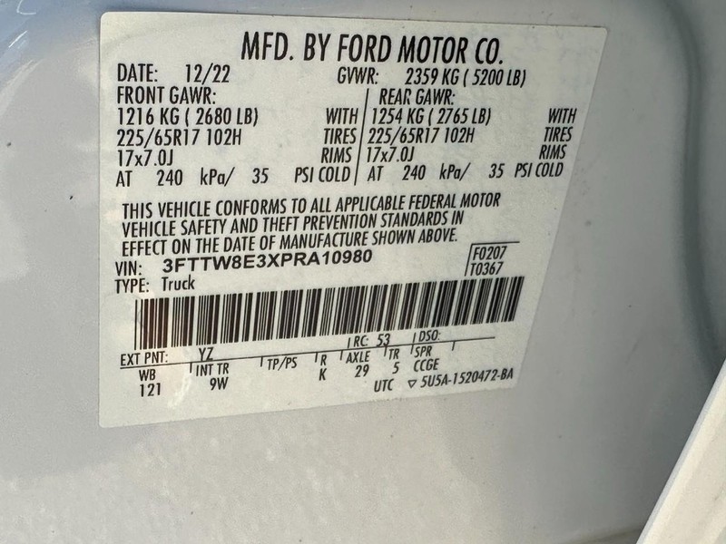 Ford Maverick Vehicle Full-screen Gallery Image 15