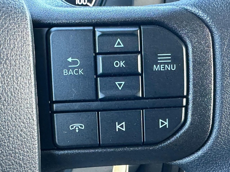 Ford Super Duty F-250 SRW Vehicle Full-screen Gallery Image 12