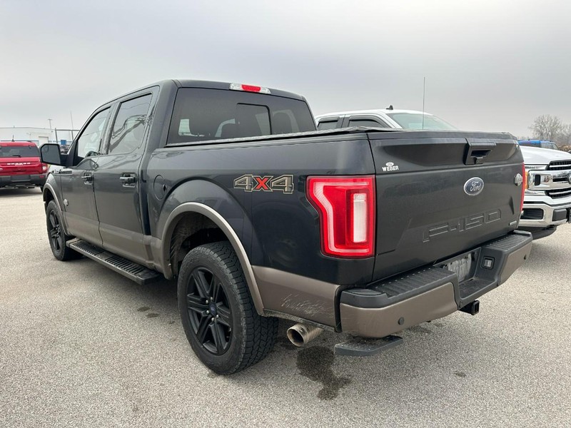 Ford F-150 Vehicle Full-screen Gallery Image 5