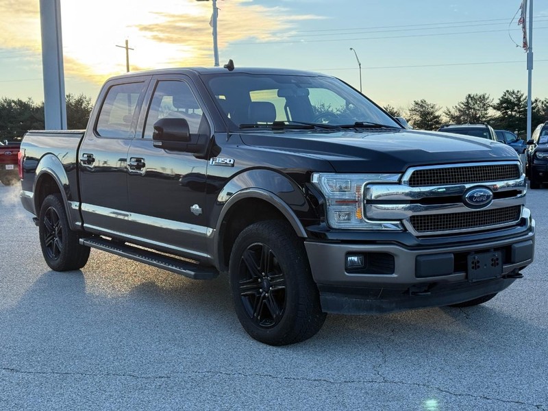 Ford F-150 Vehicle Full-screen Gallery Image 7
