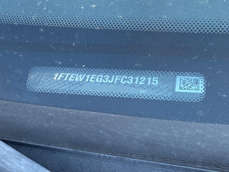 Ford F-150 Vehicle Full-screen Gallery Image 27