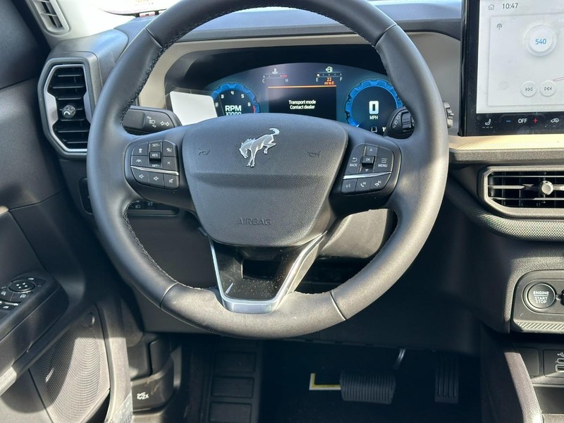 Ford Bronco Sport Vehicle Full-screen Gallery Image 7