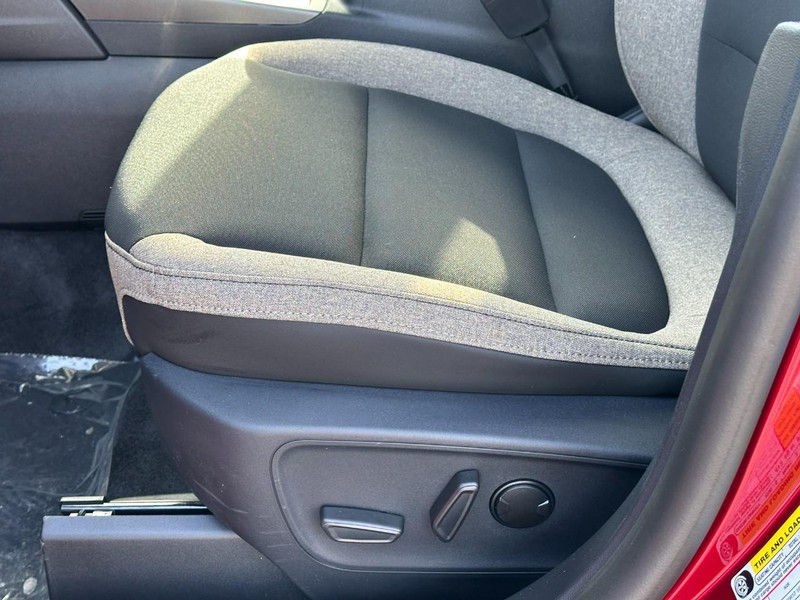 Ford Bronco Sport Vehicle Full-screen Gallery Image 11