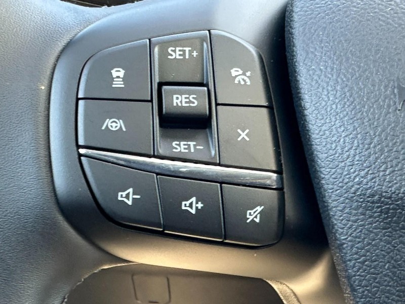 Ford Bronco Sport Vehicle Full-screen Gallery Image 12