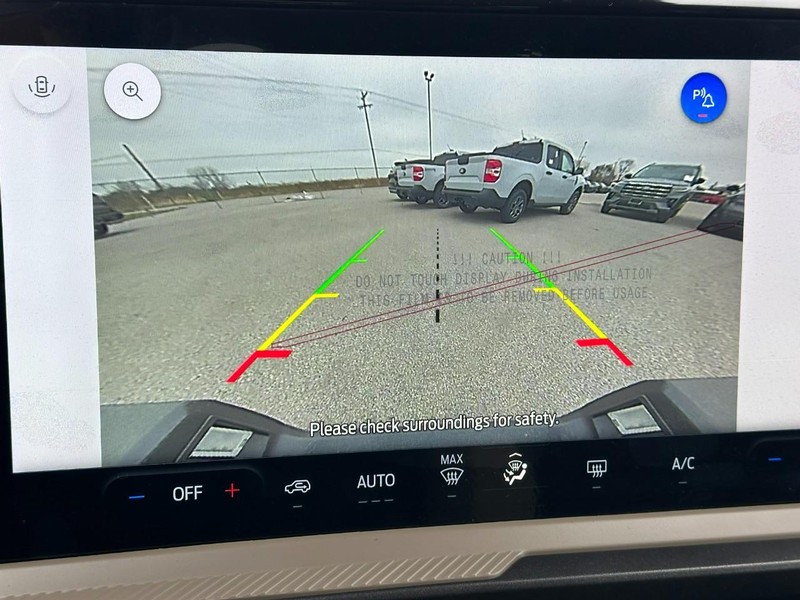 Ford Bronco Sport Vehicle Full-screen Gallery Image 13