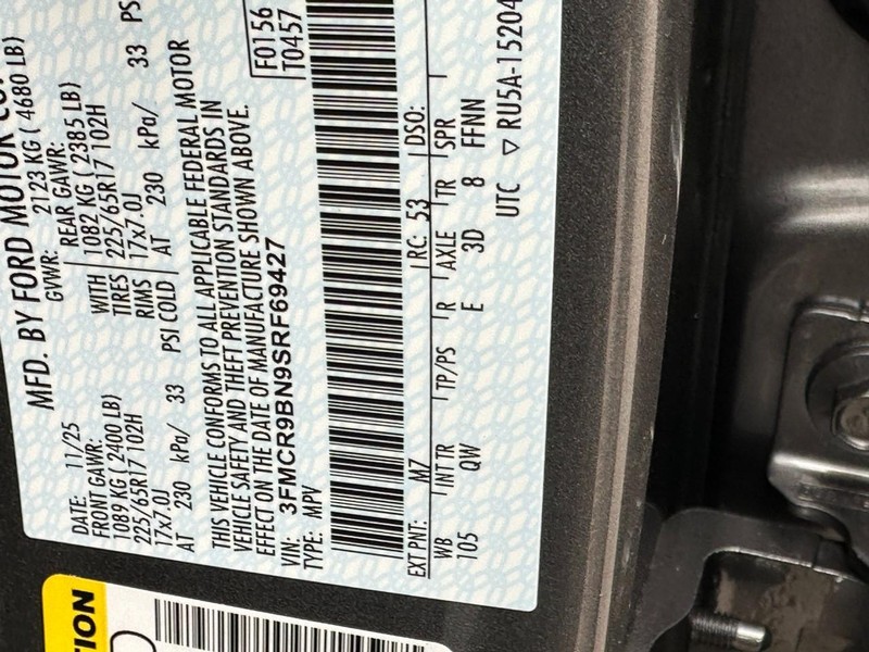 Ford Bronco Sport Vehicle Full-screen Gallery Image 14