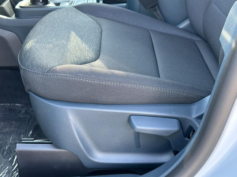 Ford Maverick Vehicle Full-screen Gallery Image 10