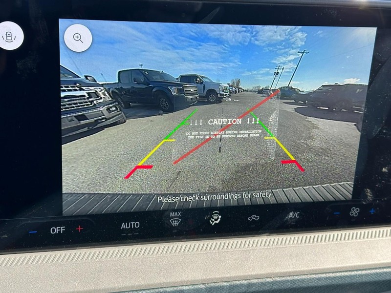 Ford Maverick Vehicle Full-screen Gallery Image 13