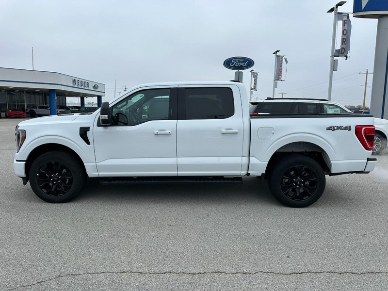 Ford F-150 Vehicle Full-screen Gallery Image 2