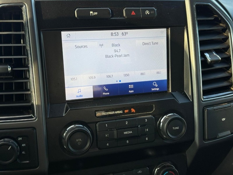 Ford F-150 Vehicle Full-screen Gallery Image 16