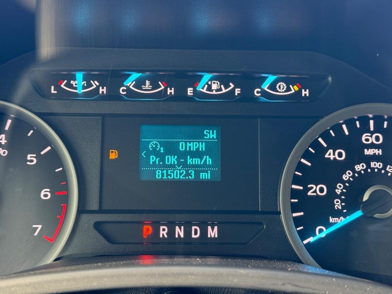 Ford F-150 Vehicle Full-screen Gallery Image 21