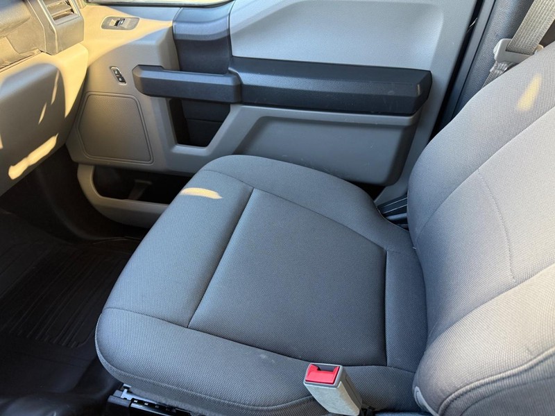 Ford F-150 Police Responder Vehicle Full-screen Gallery Image 20