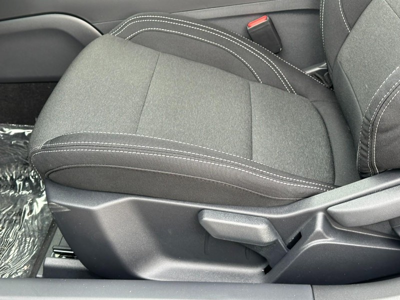 Ford Mustang Vehicle Full-screen Gallery Image 8