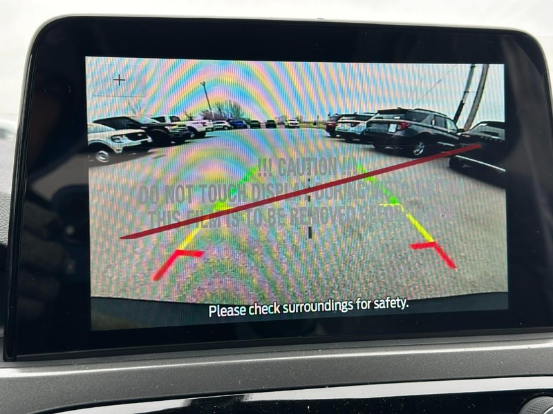 Ford Escape Vehicle Full-screen Gallery Image 13