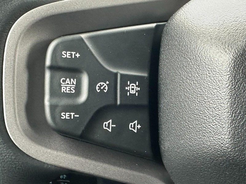 Ford Bronco Vehicle Full-screen Gallery Image 11