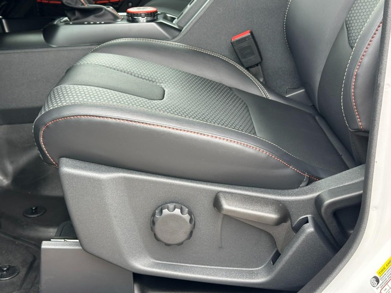 Ford Bronco Vehicle Full-screen Gallery Image 10