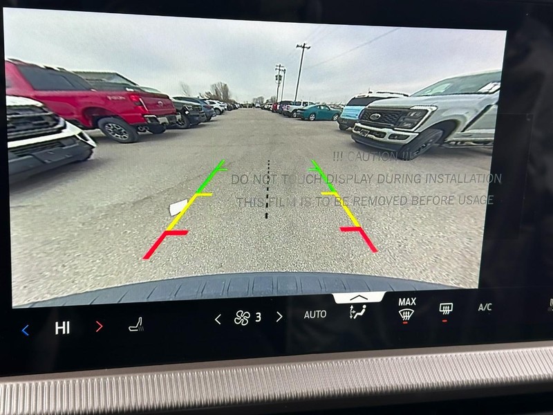 Ford Explorer Vehicle Full-screen Gallery Image 12