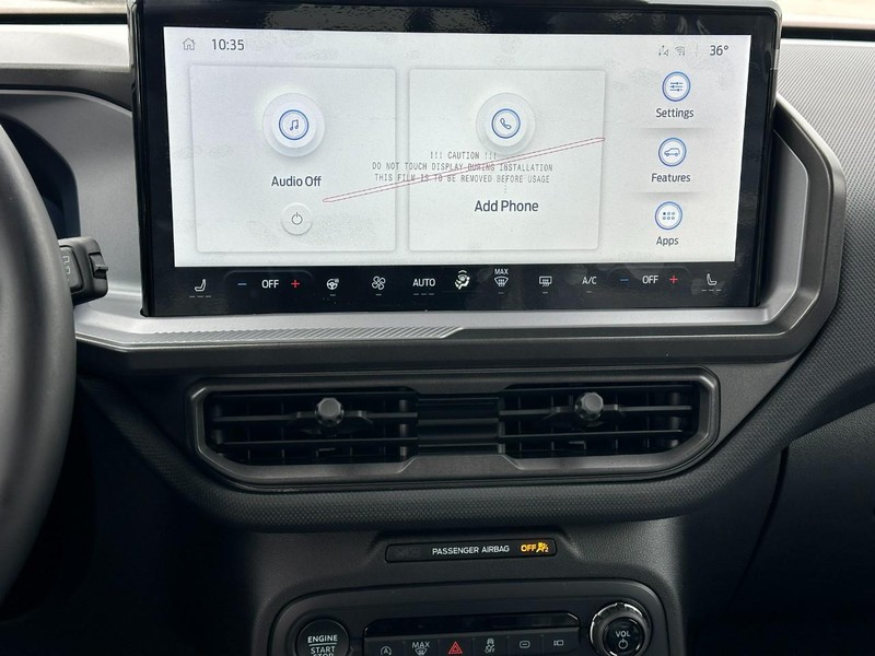 Ford Bronco Sport Vehicle Full-screen Gallery Image 7