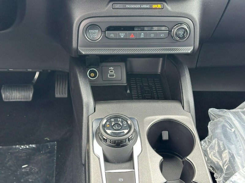 Ford Bronco Sport Vehicle Full-screen Gallery Image 8