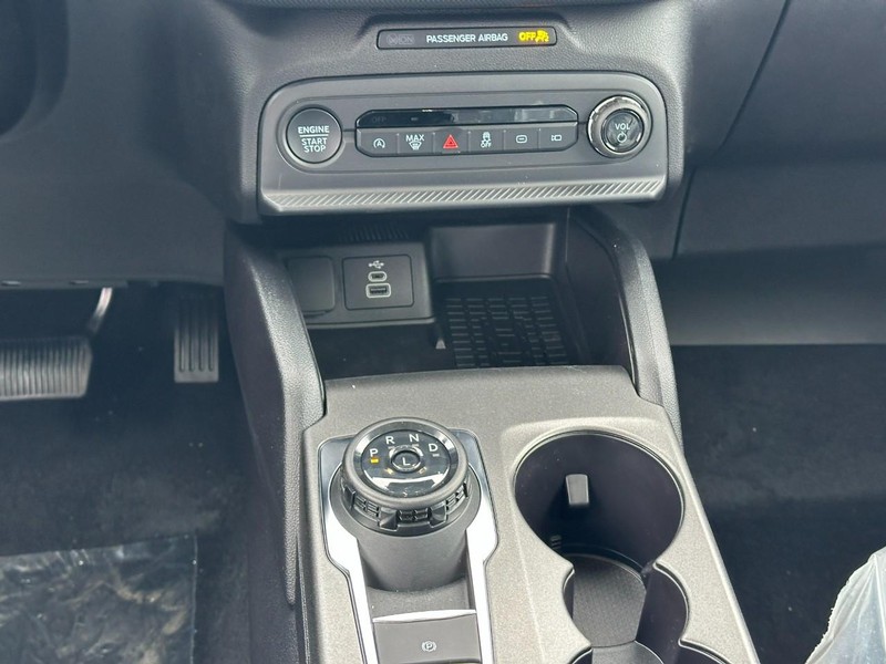 Ford Bronco Sport Vehicle Full-screen Gallery Image 8