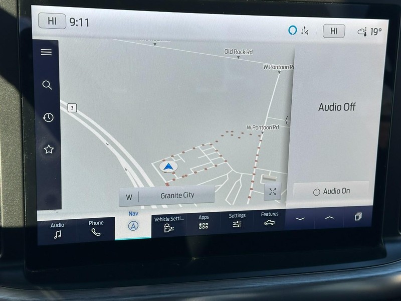 Ford F-150 Vehicle Full-screen Gallery Image 24