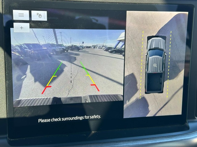 Ford F-150 Vehicle Full-screen Gallery Image 26