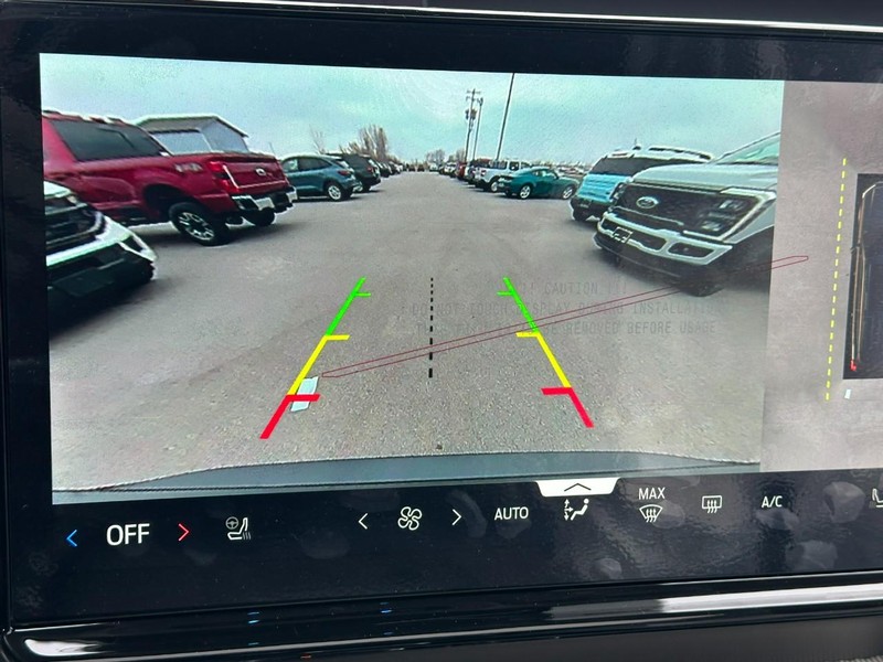 Ford Expedition Vehicle Full-screen Gallery Image 12