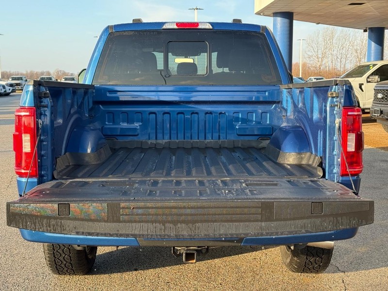 Ford F-150 Vehicle Full-screen Gallery Image 6