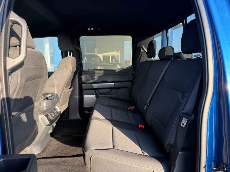 Ford F-150 Vehicle Full-screen Gallery Image 10