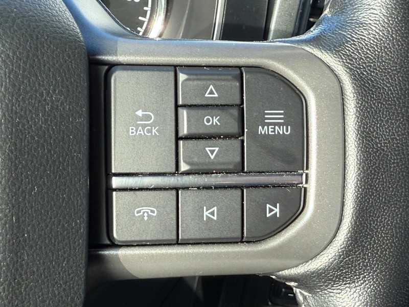 Ford F-150 Vehicle Full-screen Gallery Image 14