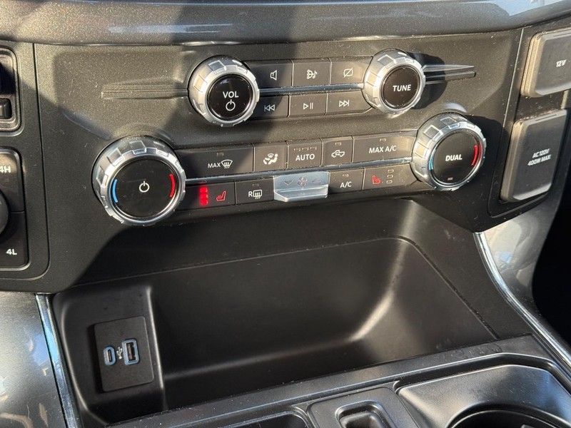 Ford F-150 Vehicle Full-screen Gallery Image 19